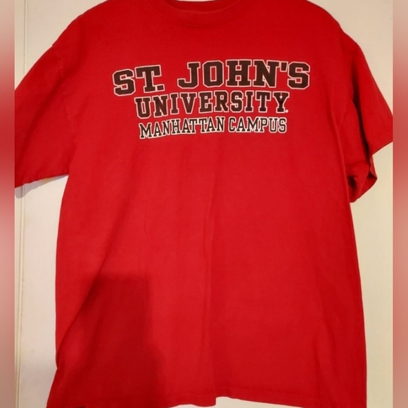 SJU St. John’s University Manhattan Campus Shirt Size Large Red College Big East - Picture 1 of 5